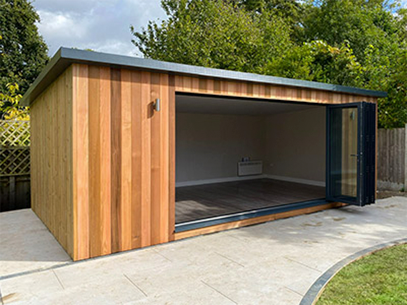 As standard, the Contemporary range features Cedar on the front elevation with tanalised Redwood on the other walls