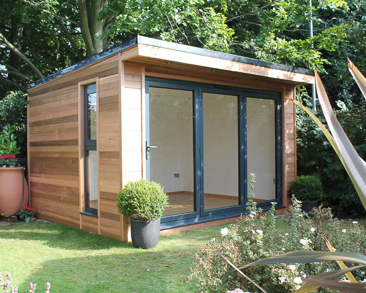 Art and craft studios by Crusoe Garden Rooms Limited